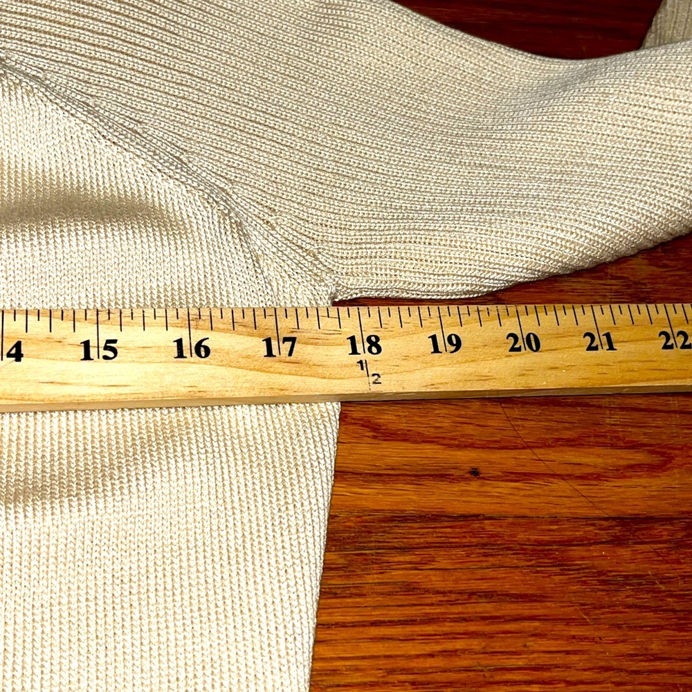 SOLD don’t buy! Peruvian Connection Pima Cotton sweater square neck medium cre - Picture 4 of 8
